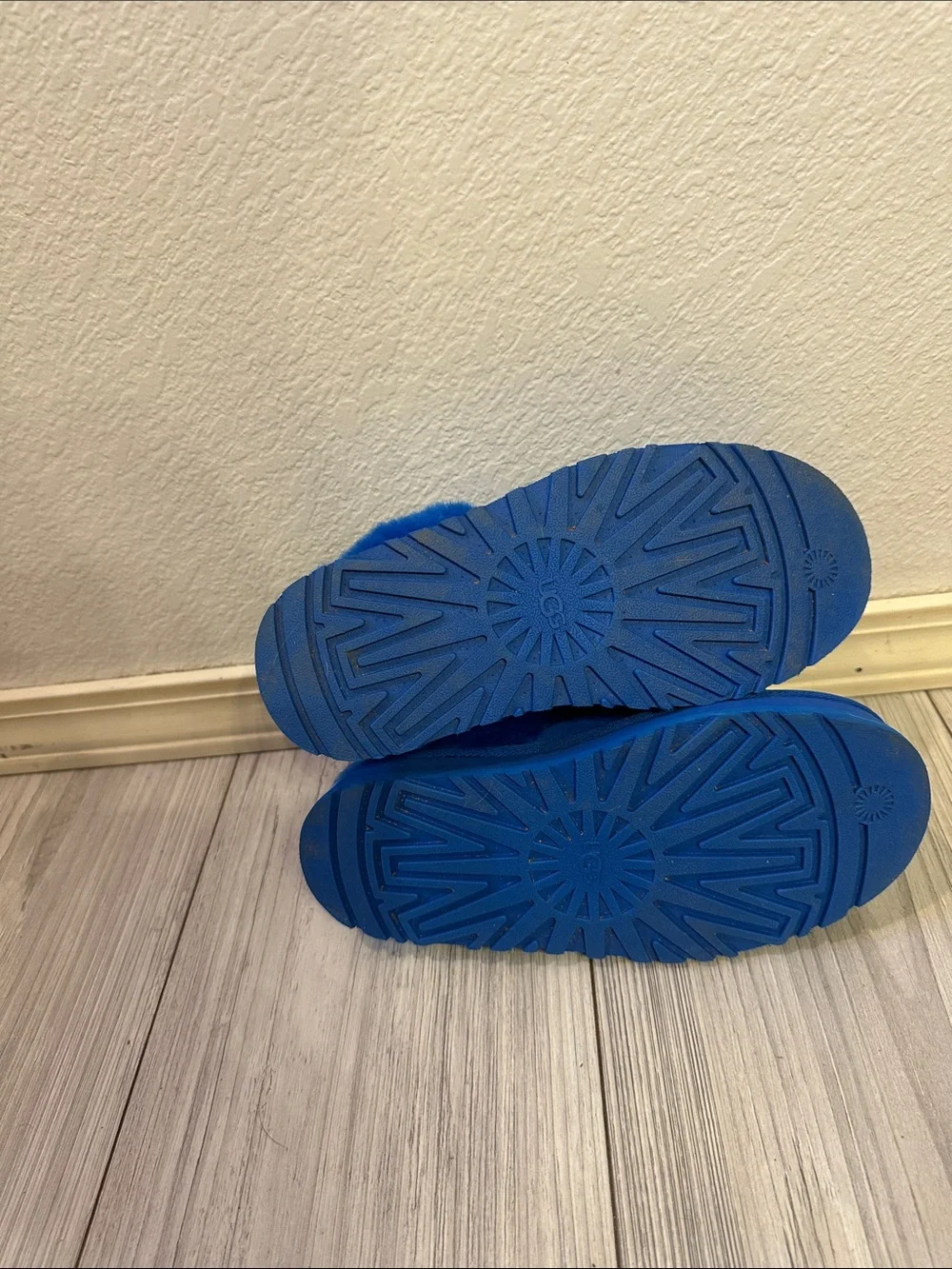 UGG Electric Blue Shearling Slip-On Mules - Picture 6 of 9